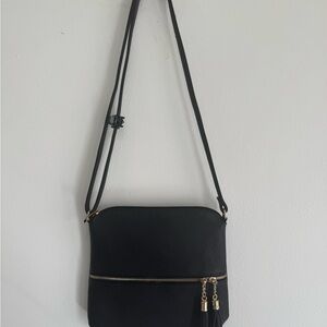 Janin Elegant Black Crossbody Bag